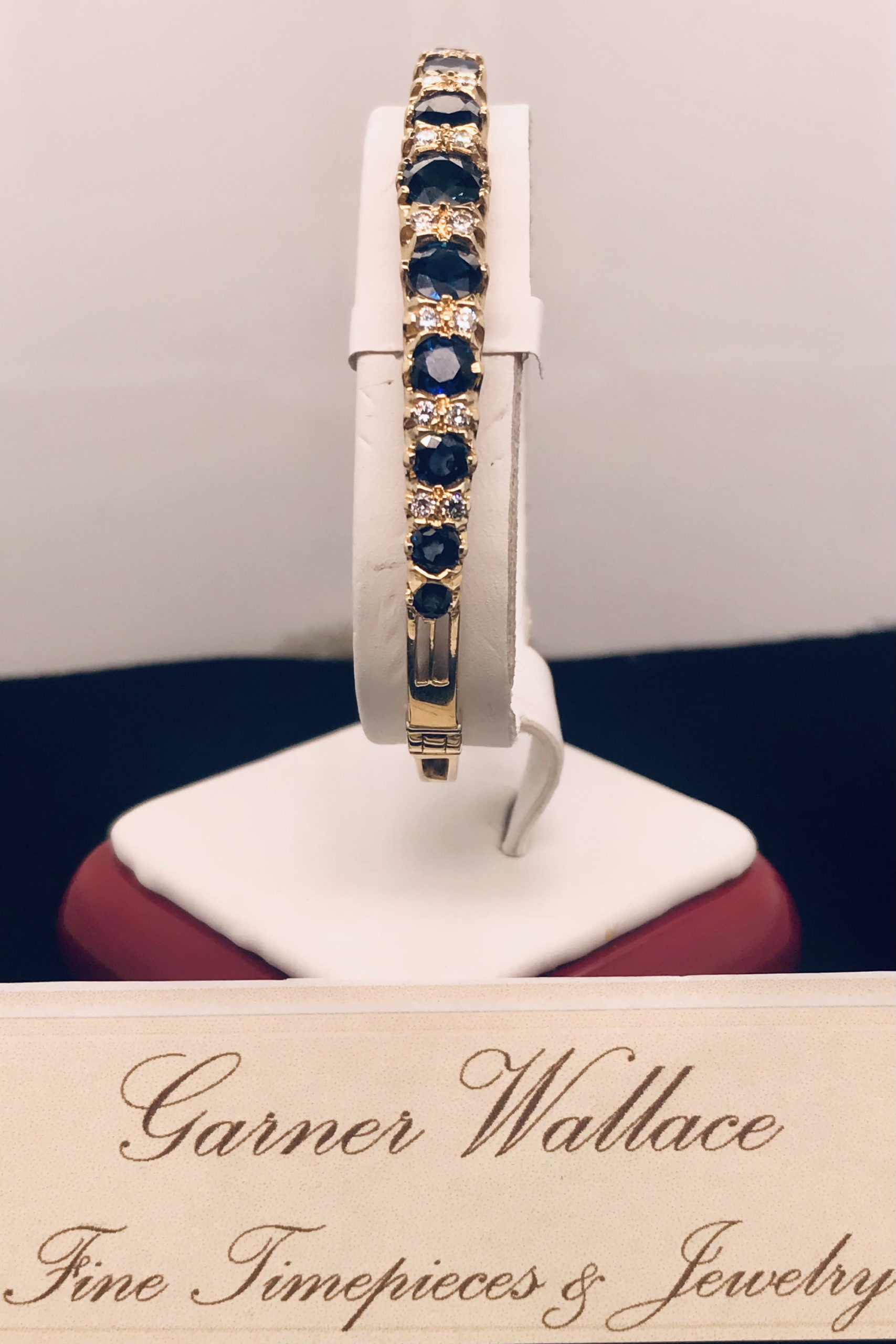 Stunning Chunky Yellow Gold and Cabochon Sapphire Bracelet from Annabel  Jones | eBay